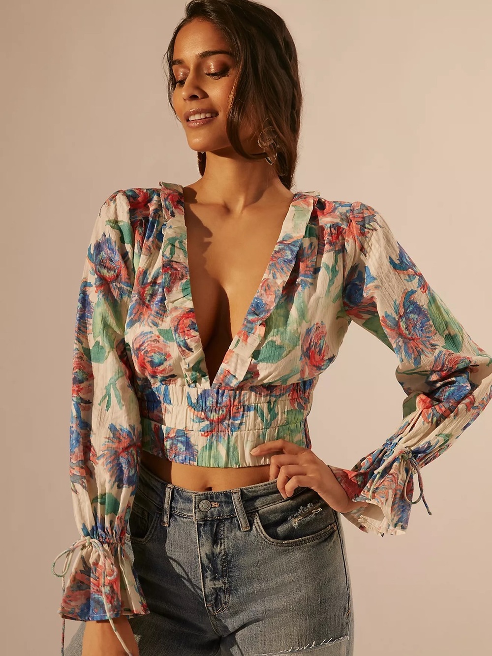 ANTHROPOLOGIE Gathered Blouse Floral Deep V Ruffle Crop Top - Multicolor (130)